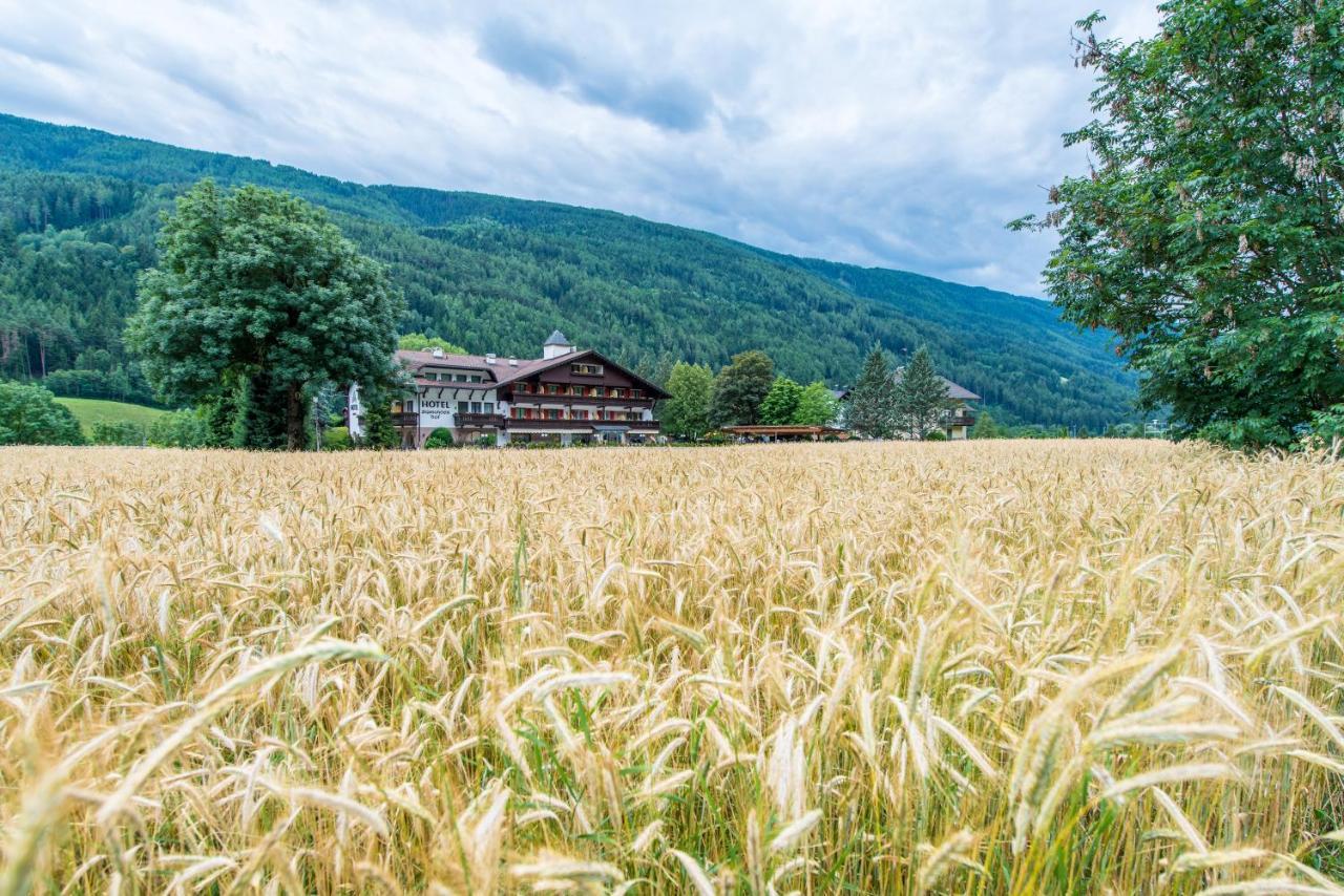 Hotel Sigmunderhof Chienes Bagian luar foto
