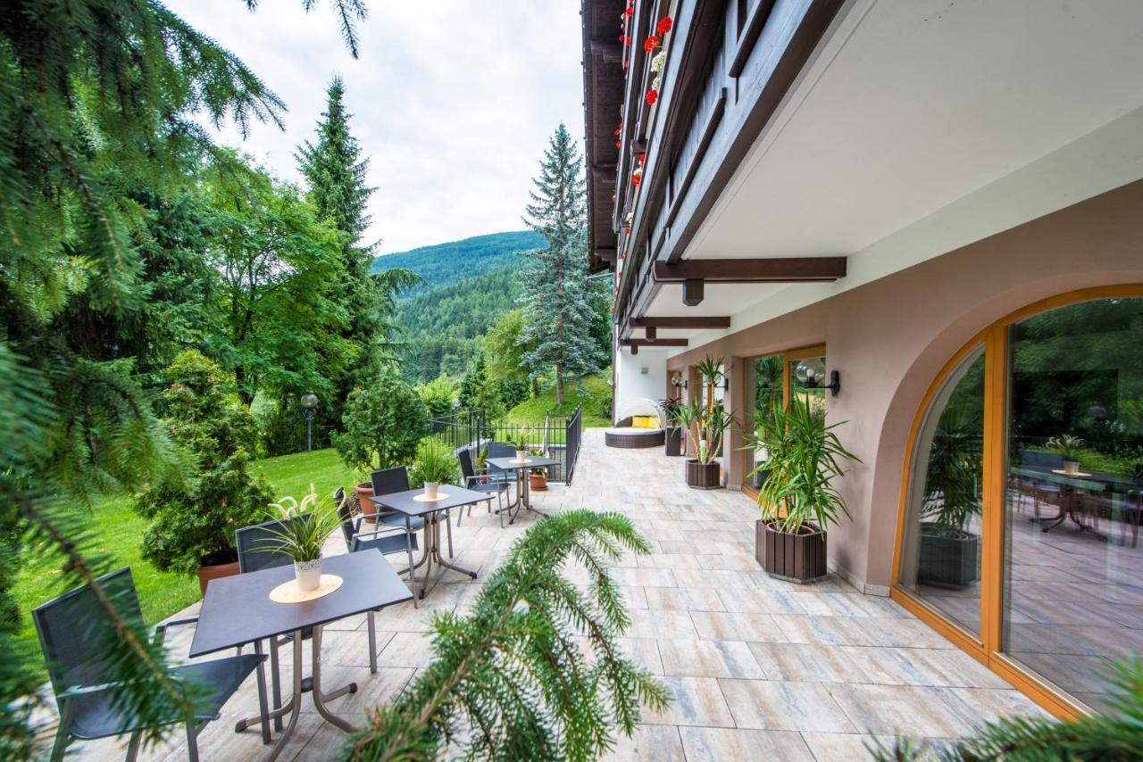 Hotel Sigmunderhof Chienes Bagian luar foto