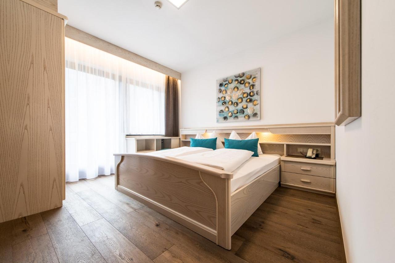 Hotel Sigmunderhof Chienes Bagian luar foto