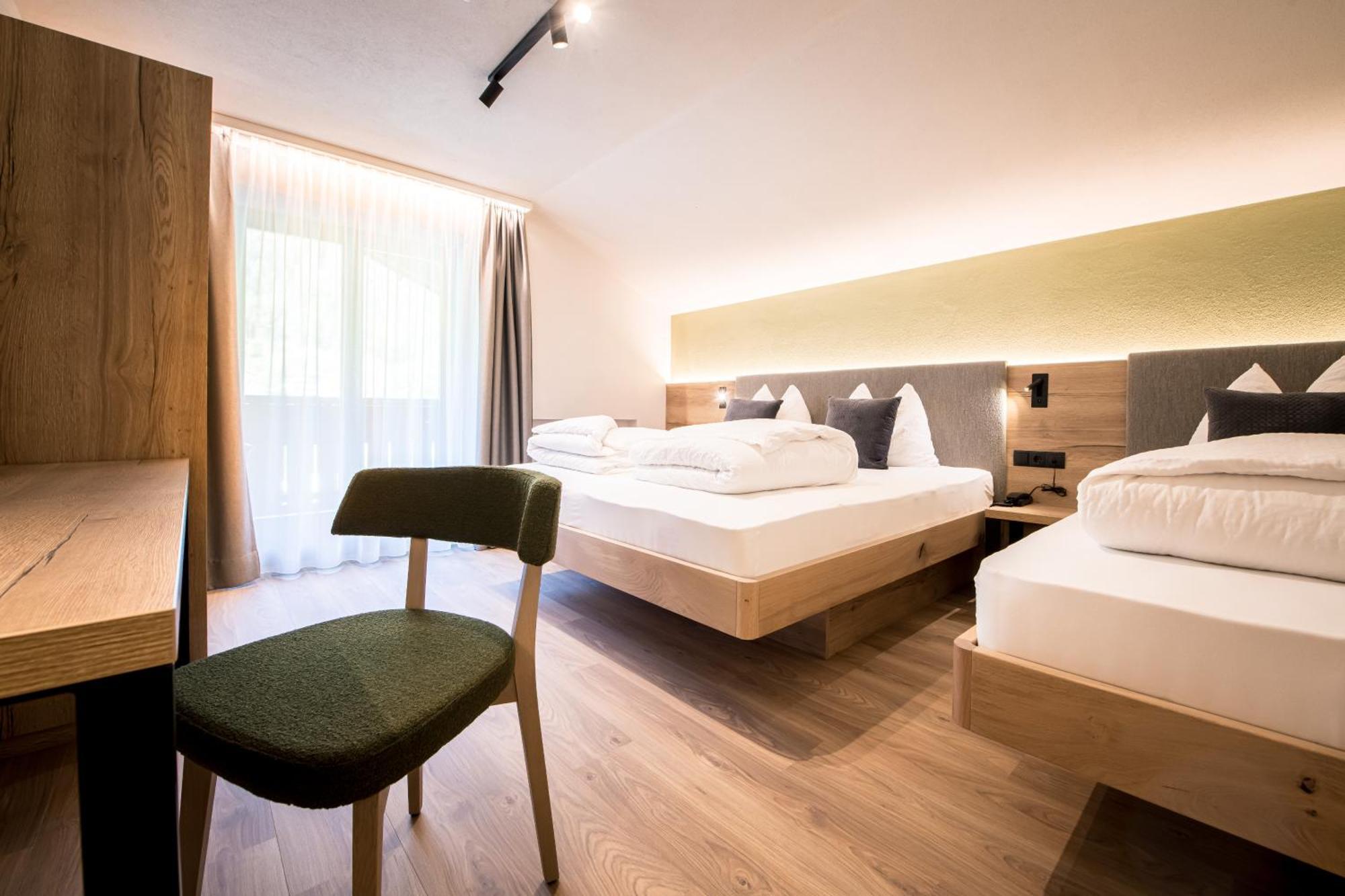 Hotel Sigmunderhof Chienes Bagian luar foto