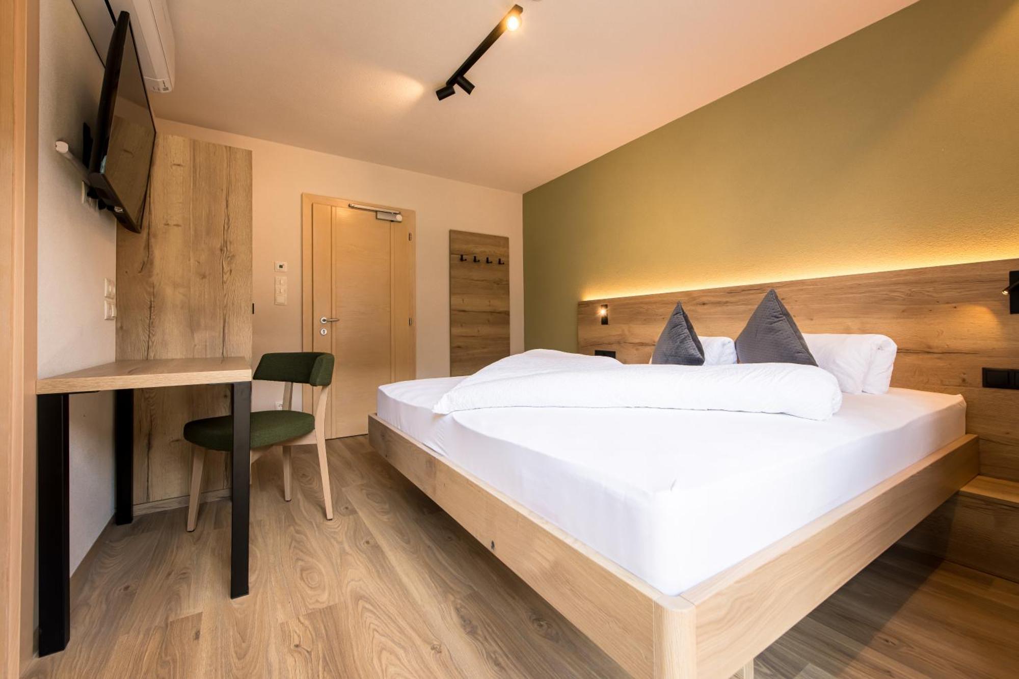 Hotel Sigmunderhof Chienes Bagian luar foto