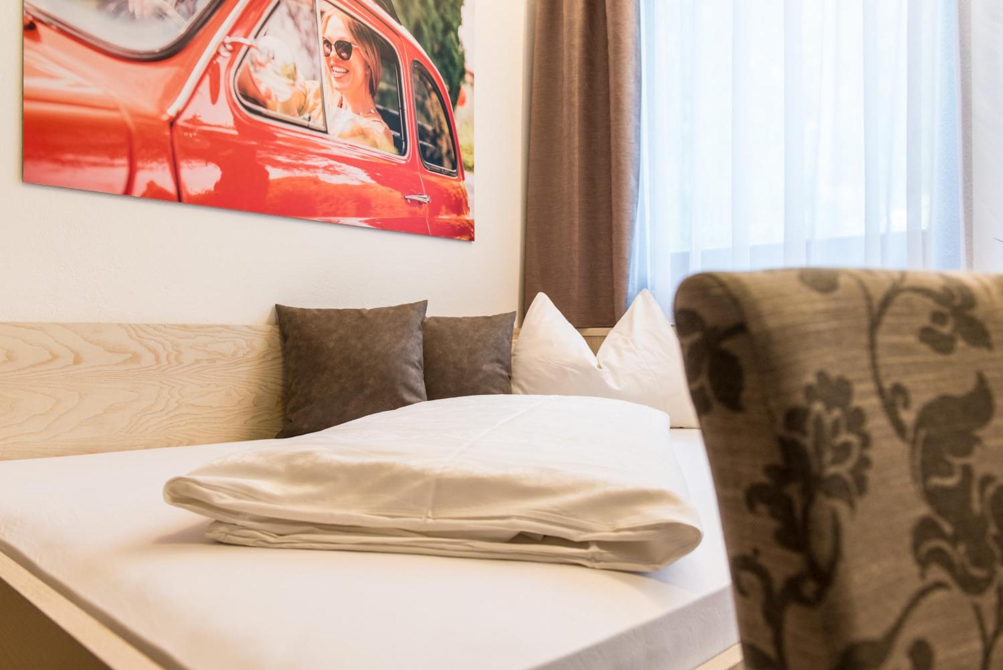 Hotel Sigmunderhof Chienes Bagian luar foto